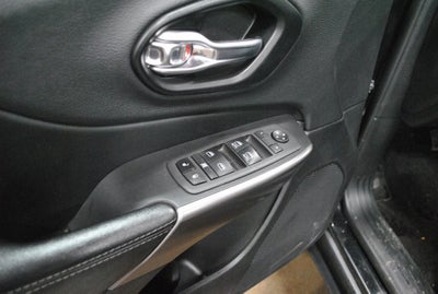 2022 Jeep Cherokee Latitude Lux 4WD