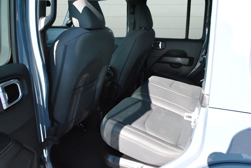 2024 Jeep Wrangler Sahara 4xe AWD