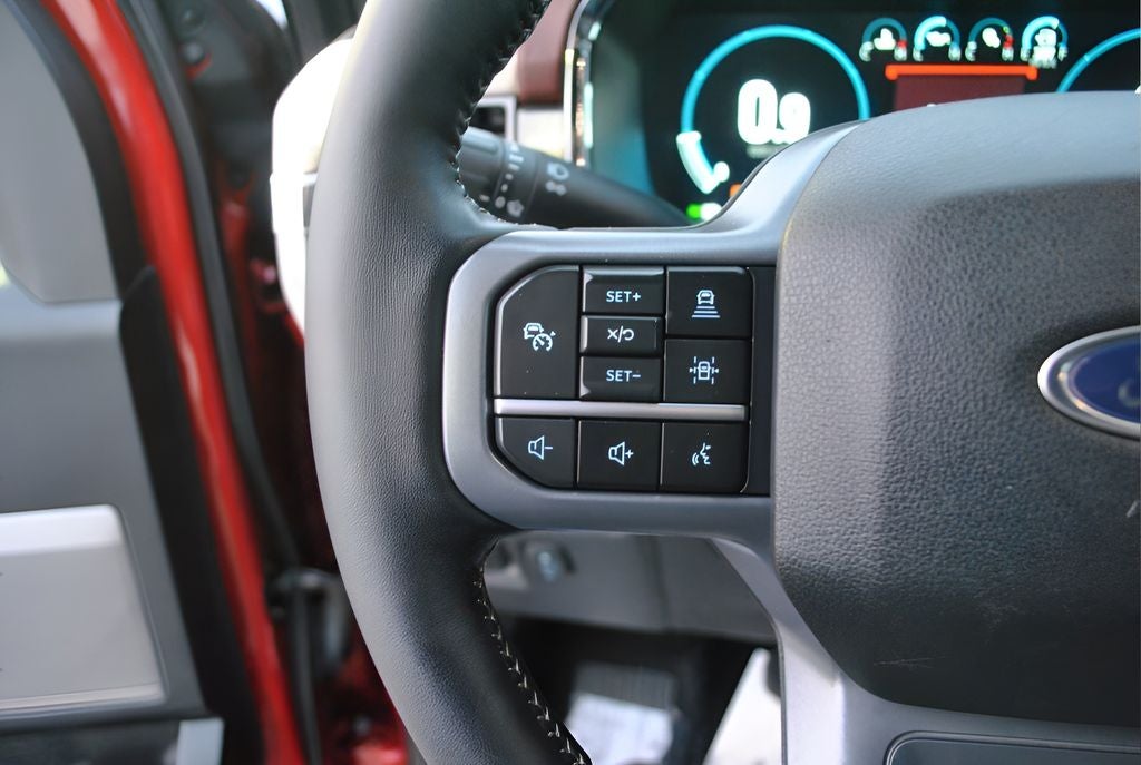 2023 Ford F-150 Lariat SuperCrew 4WD