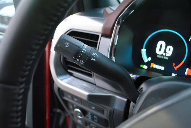 2023 Ford F-150 Lariat SuperCrew 4WD