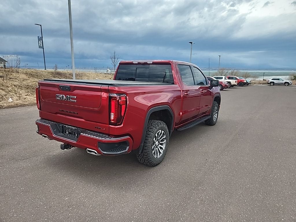 2023 GMC Sierra 1500 AT4 Crew Cab 4x4