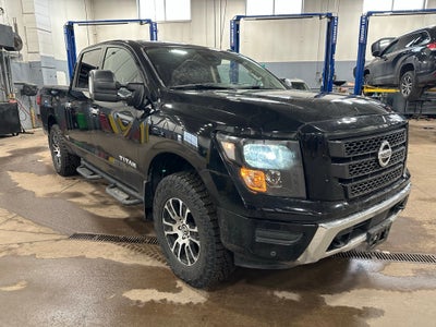 2021 Nissan Titan SV Crew Cab 4x4 5.6L V8