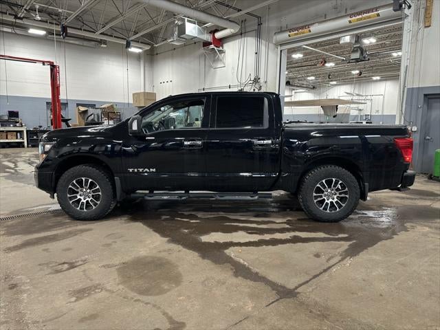 2021 Nissan Titan SV Crew Cab 4x4 5.6L V8