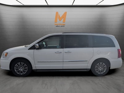 2013 Chrysler Town and Country Touring-L FWD