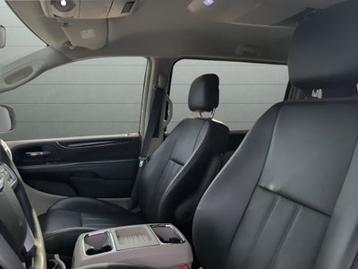 2013 Chrysler Town and Country Touring-L FWD