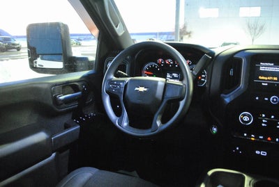 2024 Chevrolet Silverado HD Custom Crew Cab 4x4 6.6L V8