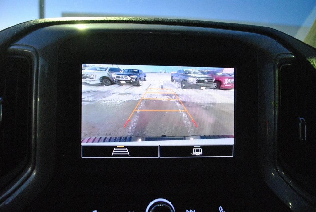 2024 Chevrolet Silverado HD Custom Crew Cab 4x4 6.6L V8