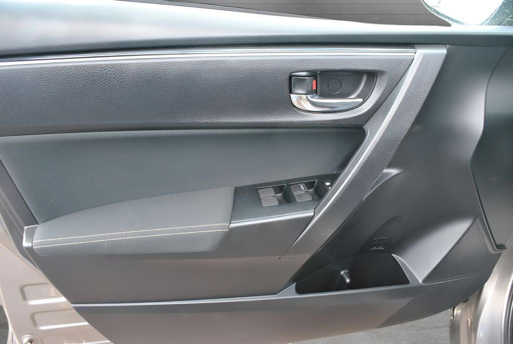 2017 Toyota COROLLA LE Premium FWD