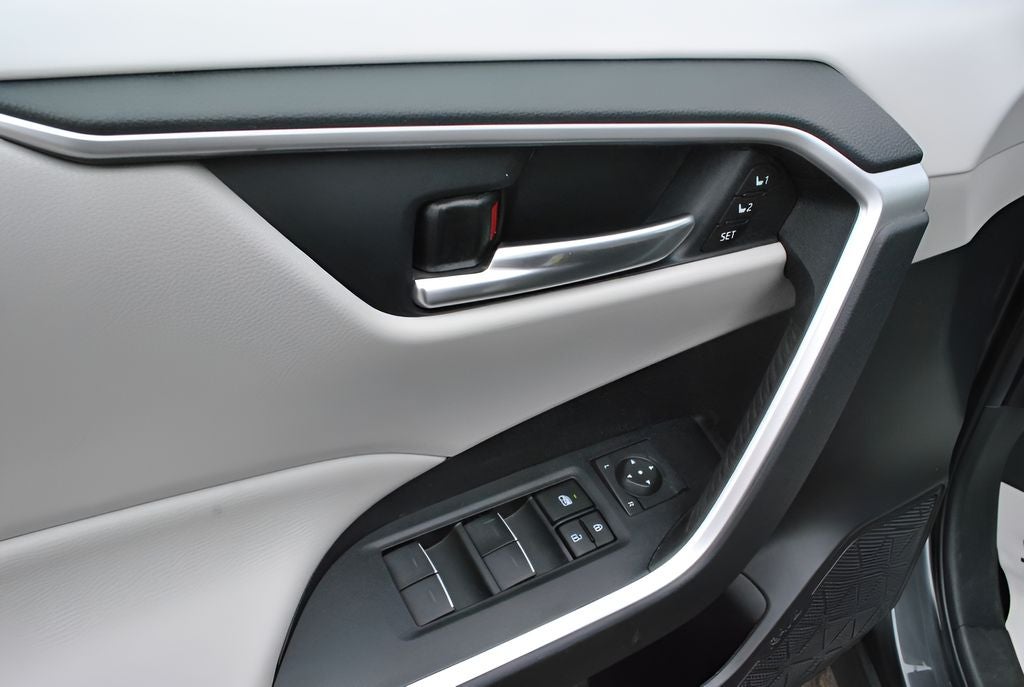 2023 Toyota RAV4 XLE Premium AWD