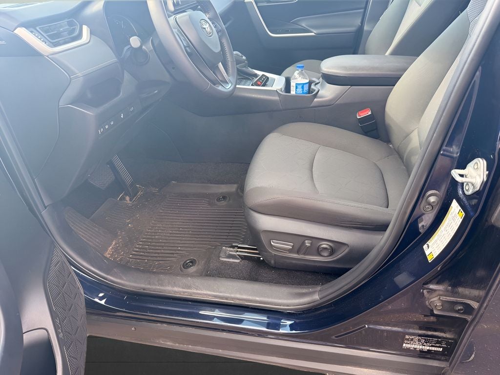 2024 Toyota RAV4 XLE AWD