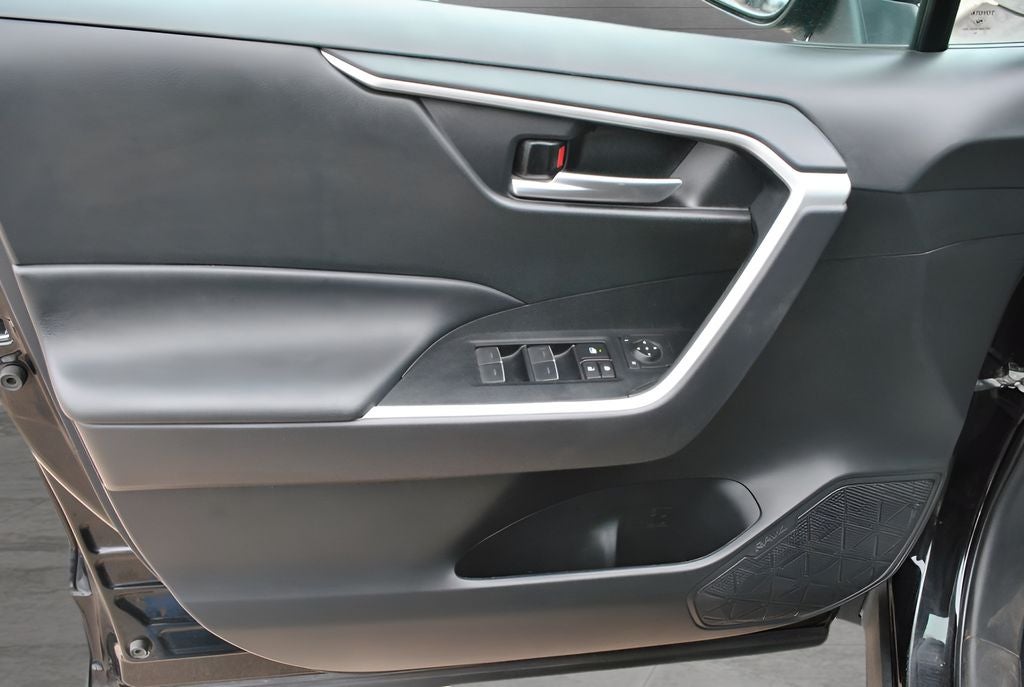 2023 Toyota RAV4 XLE AWD