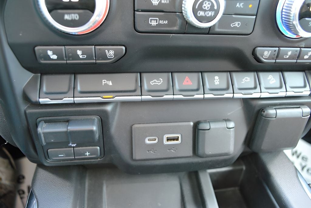 2022 GMC Sierra Limited AT4 Crew Cab 4x4 6.2L V8