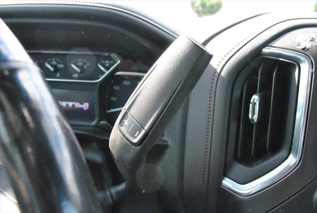 2022 GMC Sierra Limited AT4 Crew Cab 4x4 6.2L V8