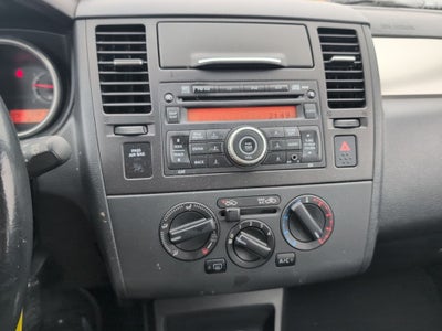 2012 Nissan Versa 1.8 S FWD