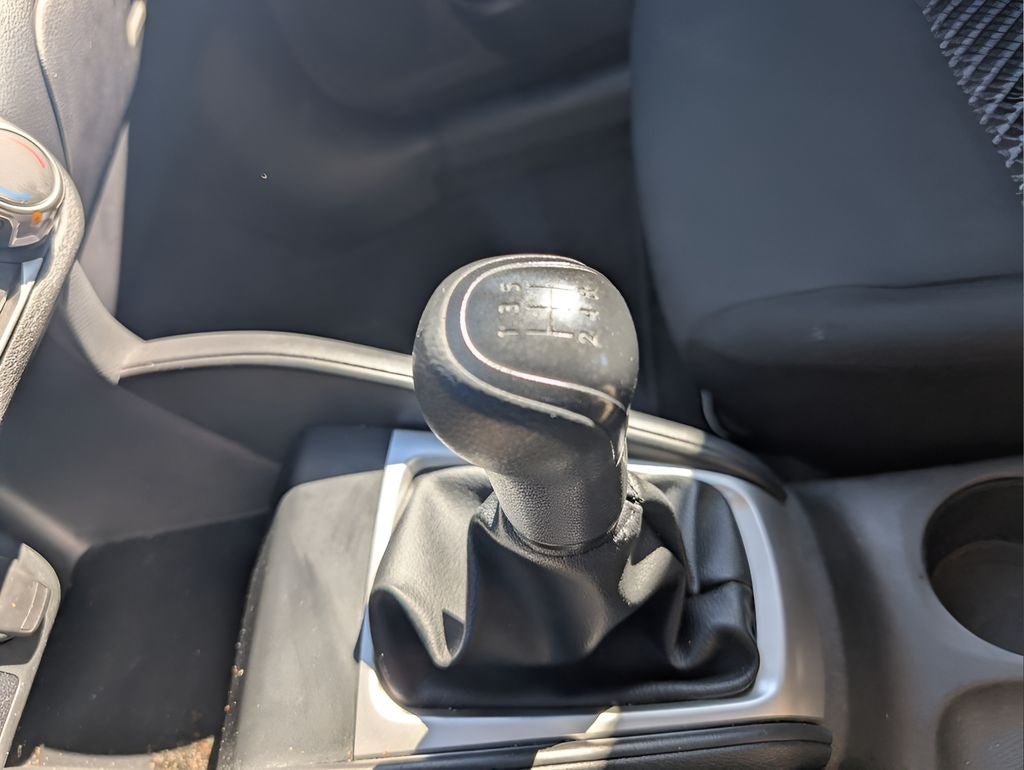2023 Nissan Versa 1.6 S