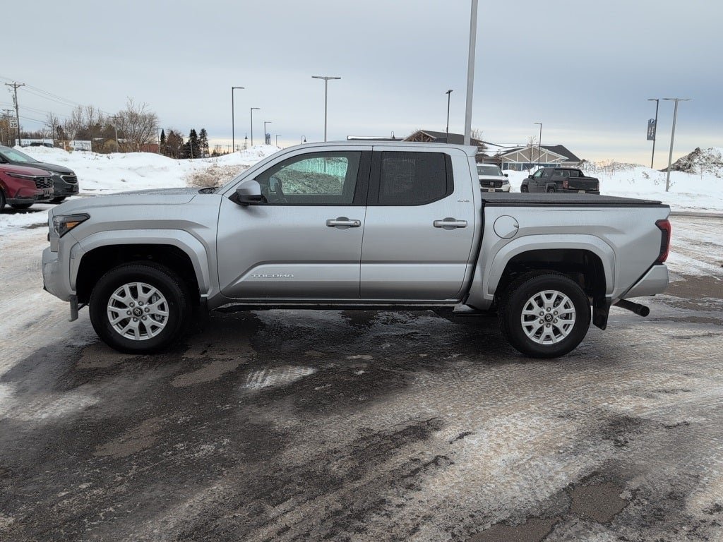 2025 Toyota TACOMA SR5 SR5 Double Cab 4x4