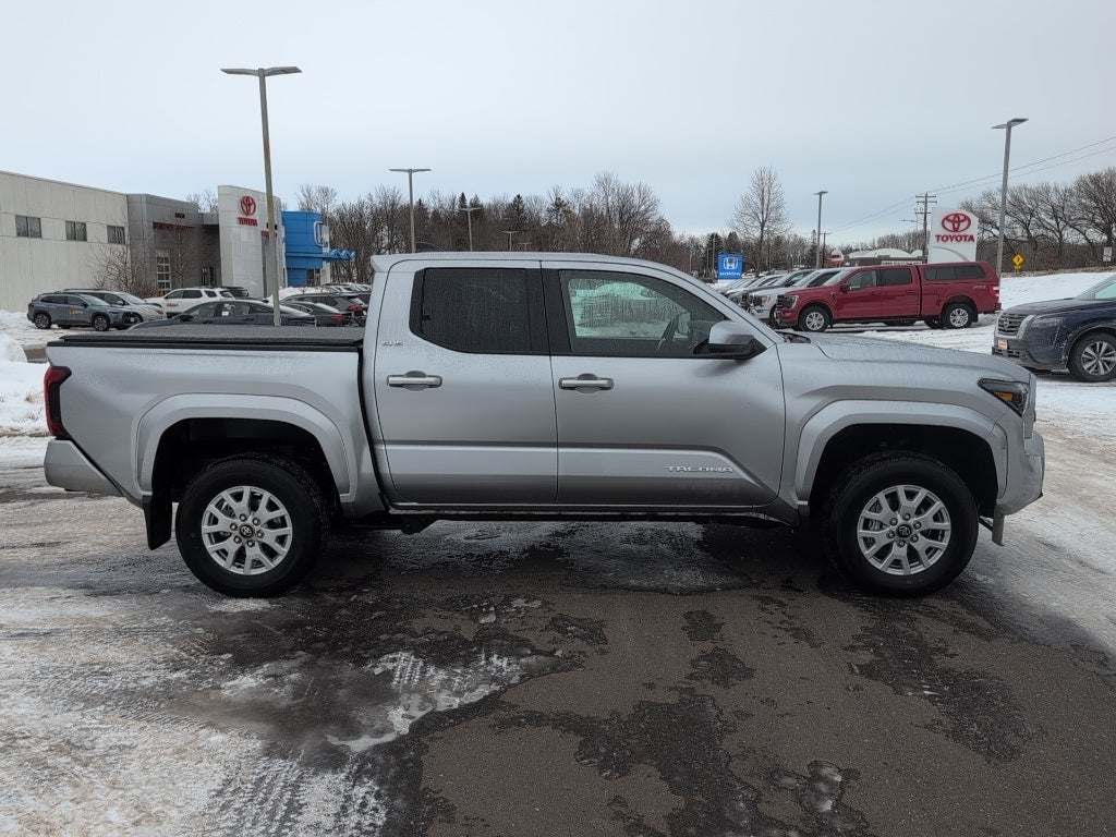 2025 Toyota TACOMA SR5 SR5 Double Cab 4x4