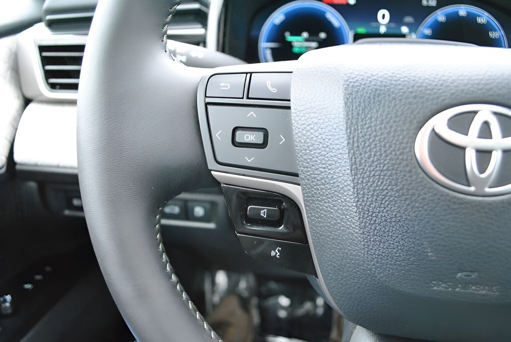 2025 Toyota CAMRY XLE Premium Plus AWD