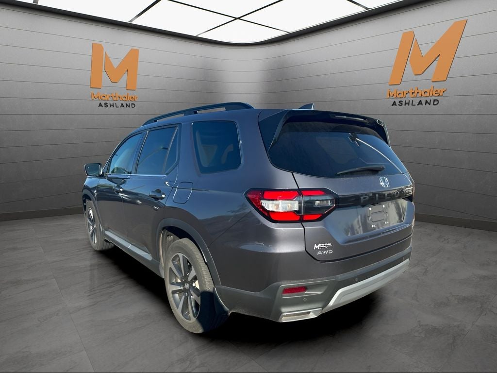 2025 Honda Pilot Touring AWD