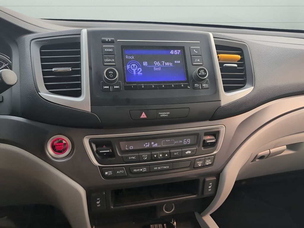 2017 Honda Ridgeline RTL Crew Cab AWD 3.5L V6