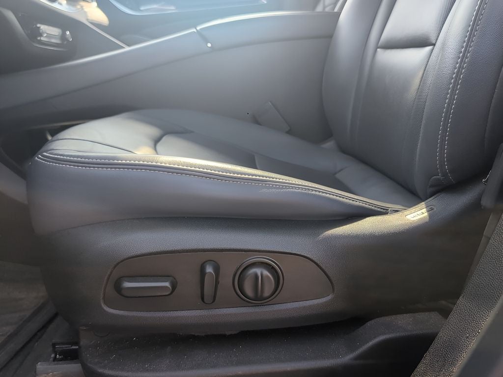 2022 Buick Enclave Essence AWD