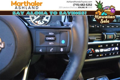 2025 Nissan Pathfinder SL 4WD