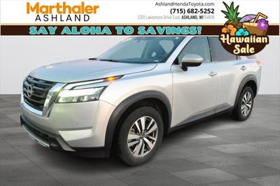 2025 Nissan Pathfinder SL 4WD