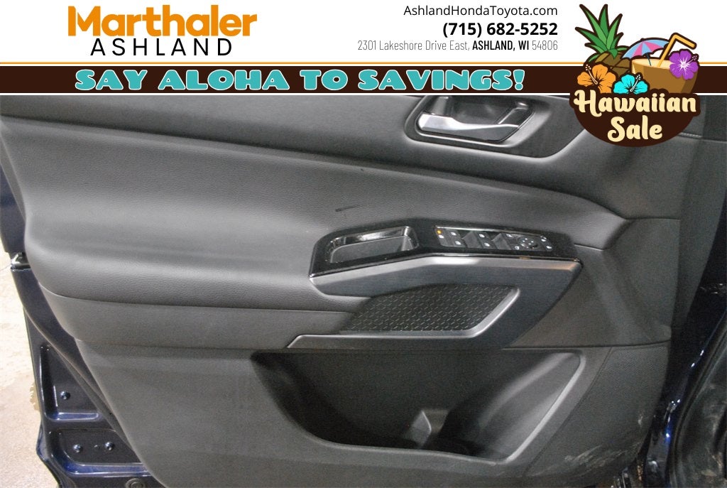 2025 Nissan Pathfinder SL AWD