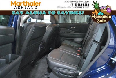 2025 Nissan Pathfinder SL AWD