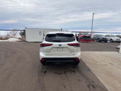 2023 Toyota HIGHLANDER HYBRD Bronze Edition AWD