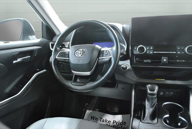2023 Toyota HIGHLANDER HYBRD Bronze Edition AWD