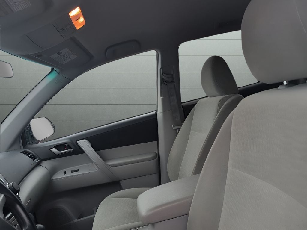 2013 Toyota HIGHLANDER Plus V6 AWD