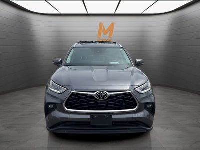 2022 Toyota Highlander Limited 8 Passenger AWD