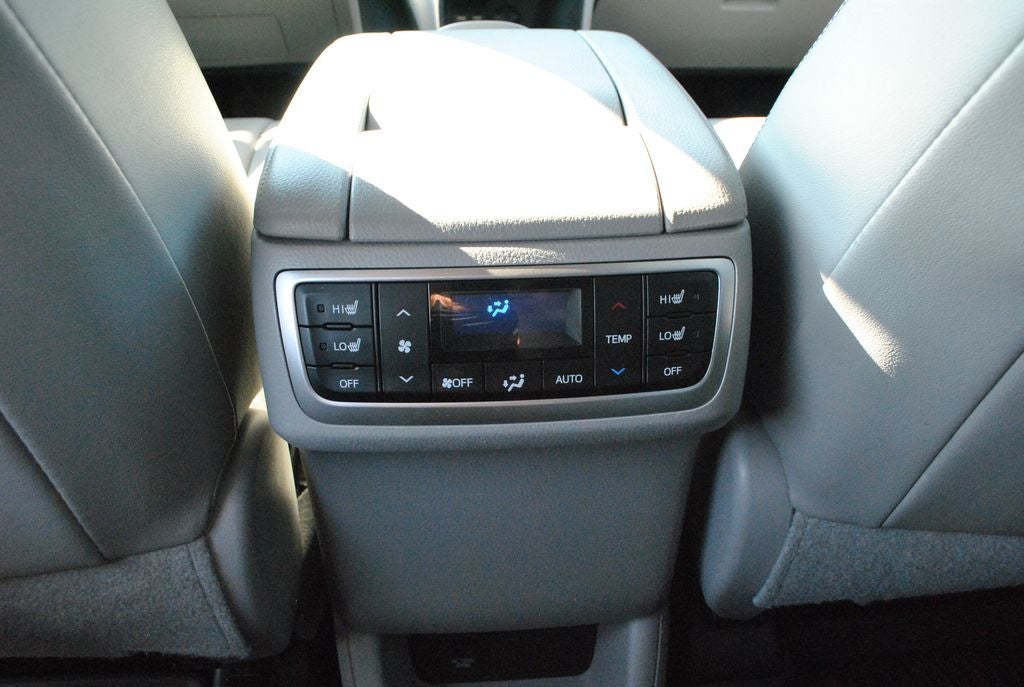 2019 Toyota Highlander Limited Platinum