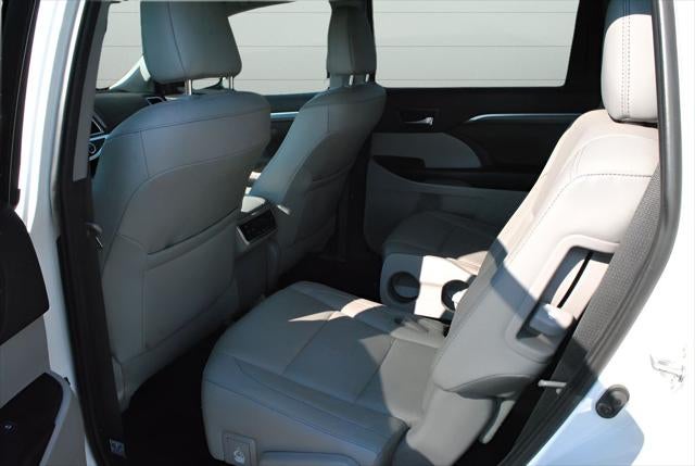 2019 Toyota Highlander Limited Platinum