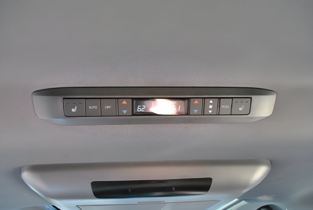 2024 Toyota Sienna Platinum 7 Passenger AWD