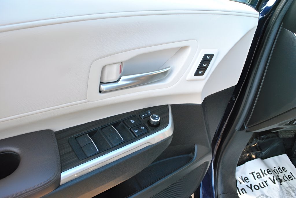 2024 Toyota Sienna Platinum 7 Passenger AWD