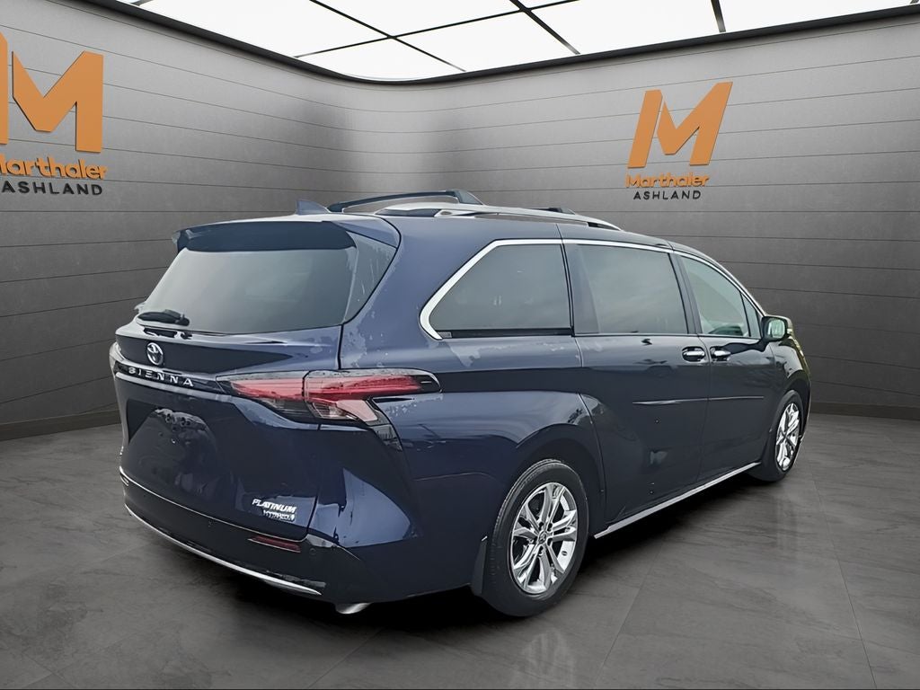 2024 Toyota Sienna Platinum 7 Passenger