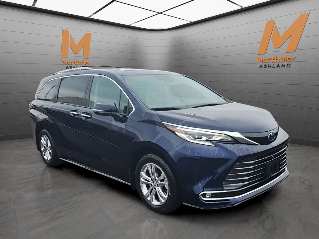 2024 Toyota Sienna Platinum 7 Passenger