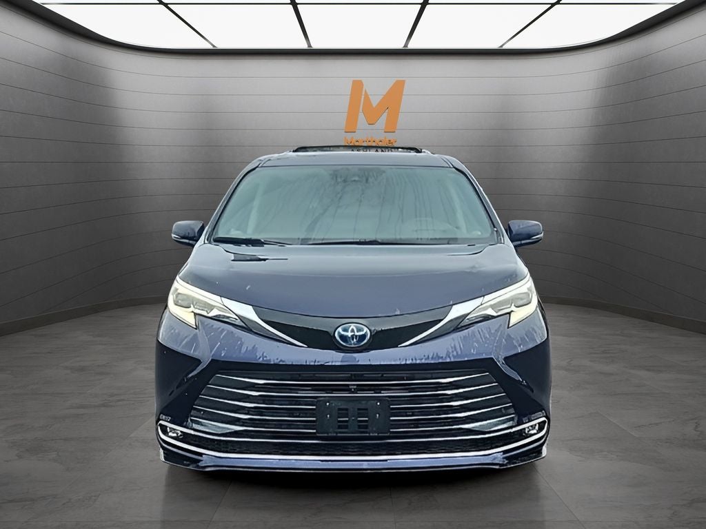 2024 Toyota Sienna Platinum 7 Passenger