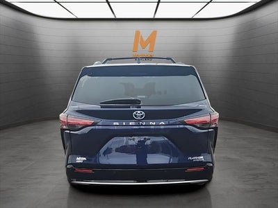 2024 Toyota Sienna Platinum 7 Passenger