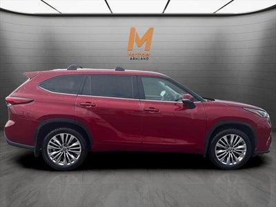 2022 Toyota Highlander Platinum AWD