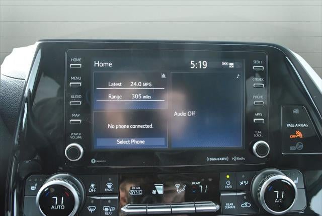 2021 Toyota HIGHLANDER XLE AWD 8 Passenger