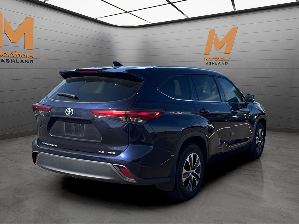 2021 Toyota Highlander XLE AWd