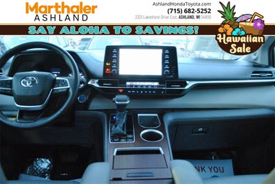 2022 Toyota SIENNA XLE XLE FWD