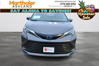 2022 Toyota SIENNA XLE XLE FWD