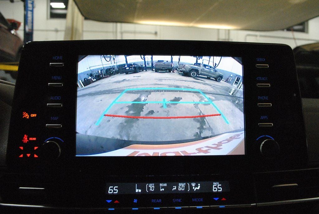 2023 Toyota SIENNA XLE XLE 7 Passenger Plus Package FWD