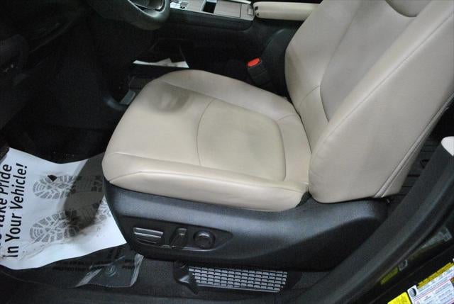 2023 Toyota SIENNA XLE XLE 7 Passenger Plus Package FWD