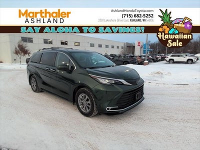 2023 Toyota SIENNA XLE XLE 7 Passenger Plus Package FWD