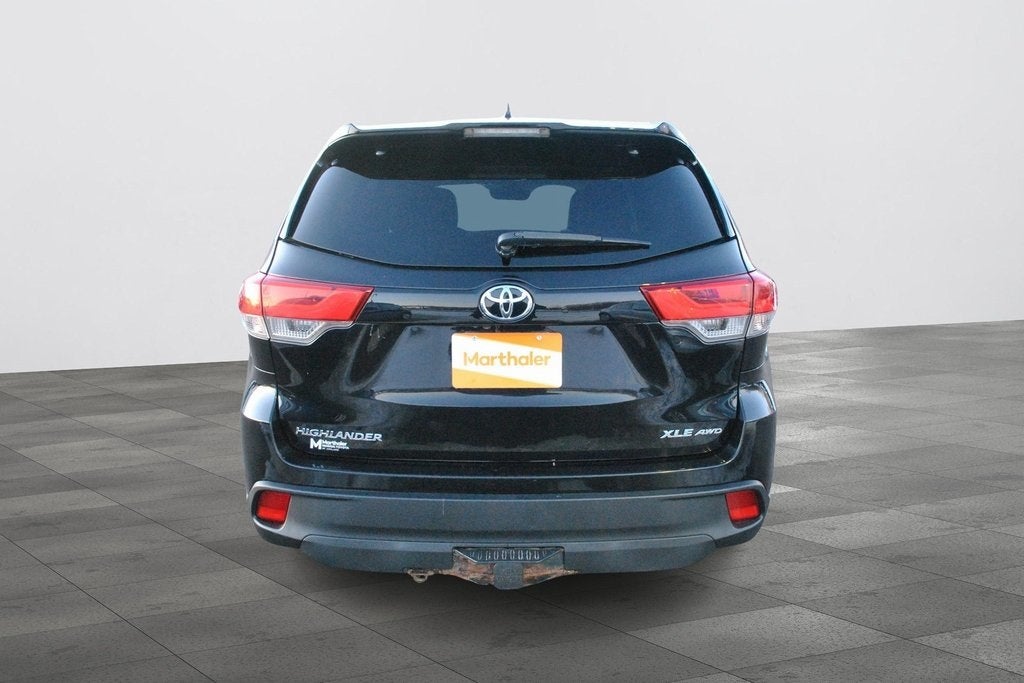 2018 Toyota HIGHLANDER XLE 7 Passenger AWD
